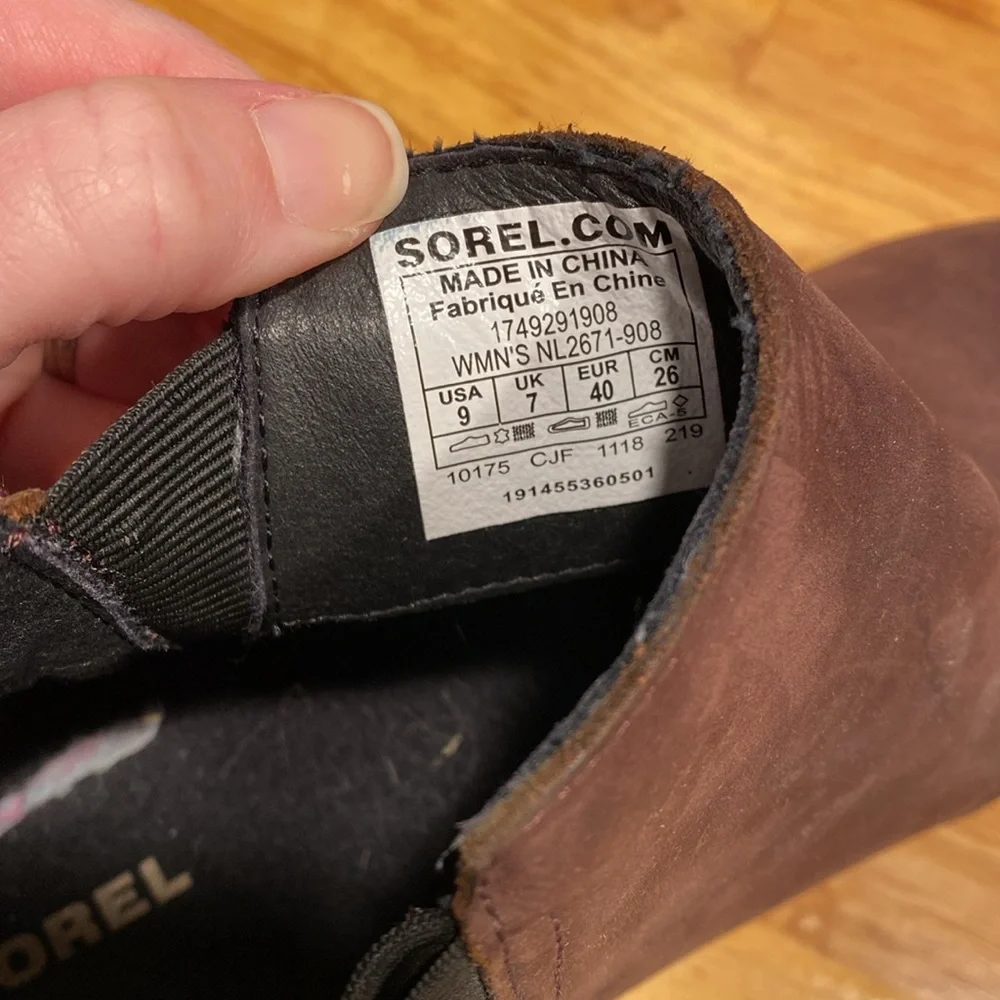 Sorel Brown Waterproof Boots - Picture 3 of 5